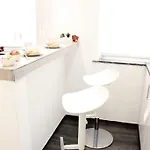Secret Hideaways Cozystudio 1 Superior Mit Wifi L 450m Bis Uni L Zoo Duisburg